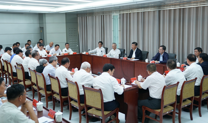 8月19日至22日，中共中央總書記、國家主席、中央軍委主席習近平在甘肅考察。這是19日下午，習近平在敦煌研究院同有關專家、學者和文化單位代表座談并發表重要講話。